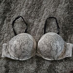 Victoria's Secret Very Sexy Multi-way/ Multioptions Bra, size 38C